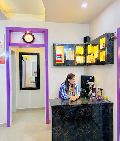 Aishwarya Ladies Beauty Parlour in Pune, Keratin Treatment, Meni Pedi, Hair Spa, Nail Art, Makeup, Beauty Parlour Course Pune