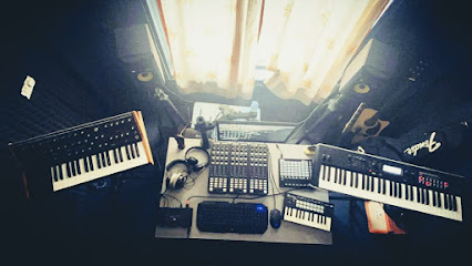 Beater's Drums , Guitar & Music Production Classes.