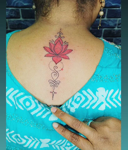 Black ink tattooz & piercing