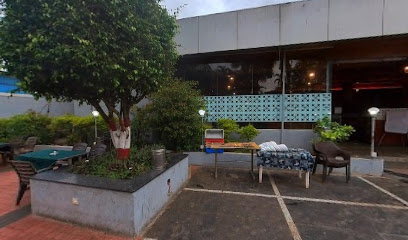 Relax Family Garden Restaurant & Bar