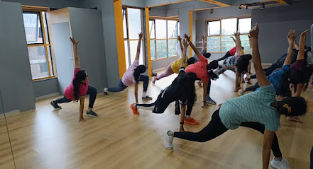 Step Up Dance Studio | Bollywood Dance Workshop| Best Dance Class in Nanded city Pune